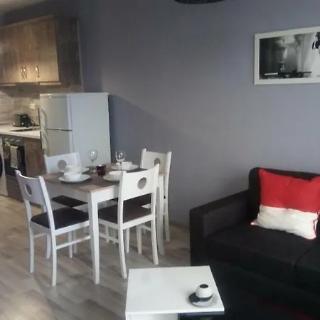 Apartament Intriga